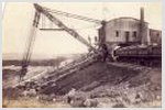 082-Dampfbagger füllt A-Zug.jpg